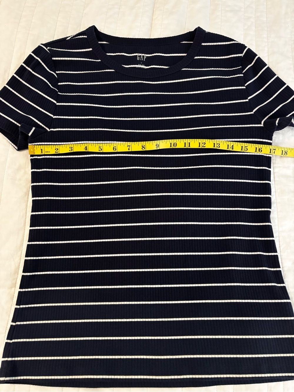 GAP Ribbed Tee - Picture 3 of 5